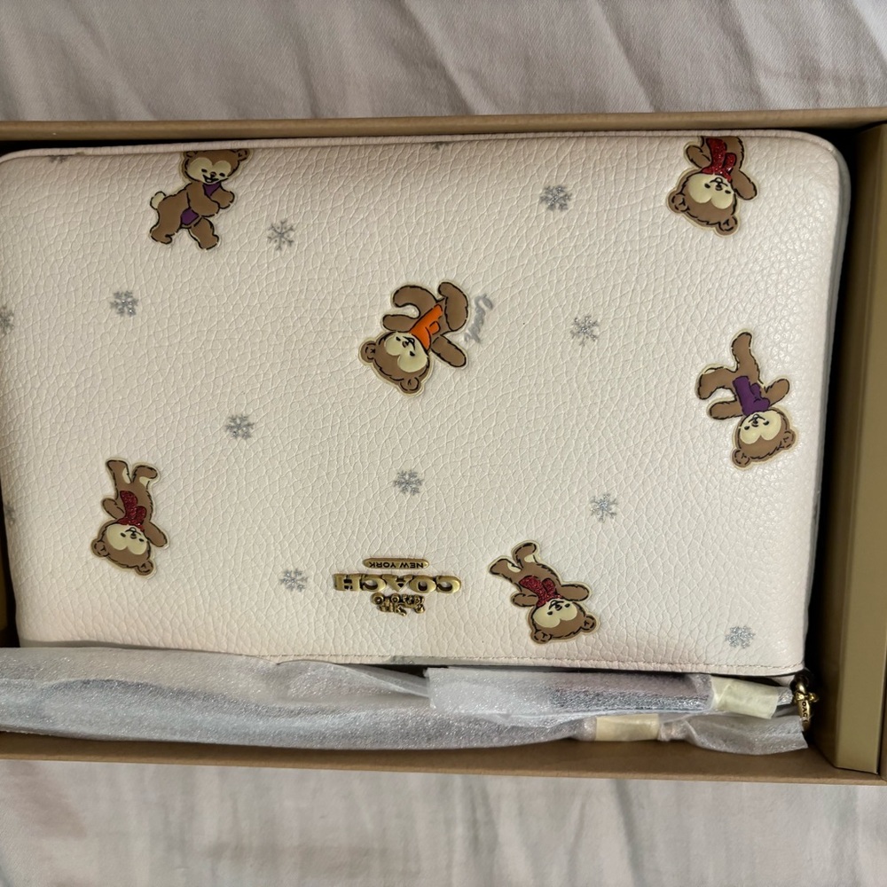Coach White Teddy Bear Print Pouch